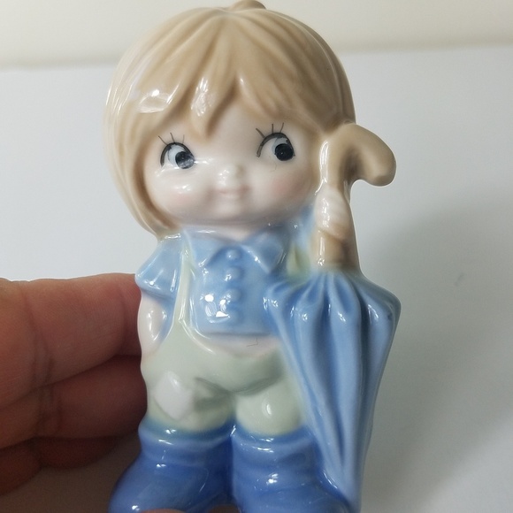 KELVIN'S CERAMIC LITTLE BOY FIGURINE - Picture 2 of 8